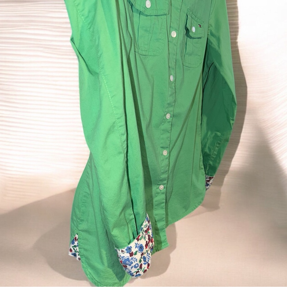 5/$15 - Tommy Hilfiger Green Roll-Tab Button Down - Picture 4 of 5